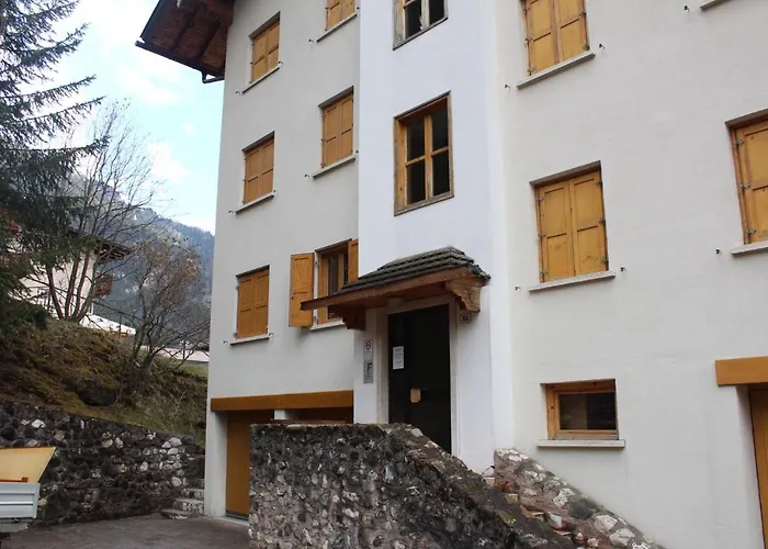 Cesa Monti Pallidi 1 * Canazei